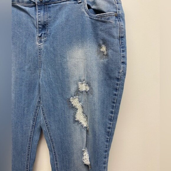 DC Womens Distressed Denim Jeans Size 22 - Picture 3 of 7